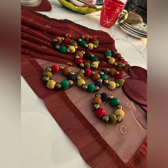 Jewel toned napkin rings Bordeaux place mats and coasters - Picture 2 of 6